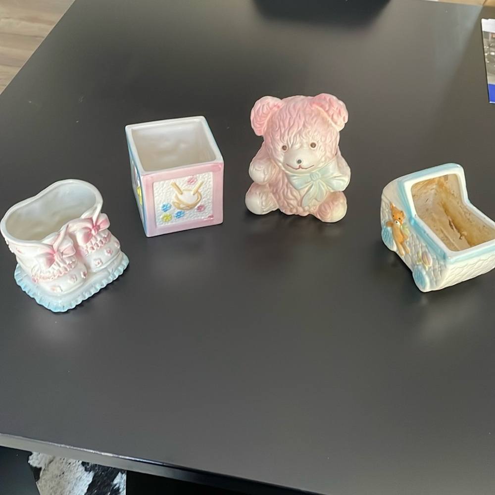 Lot of 4 baby planters